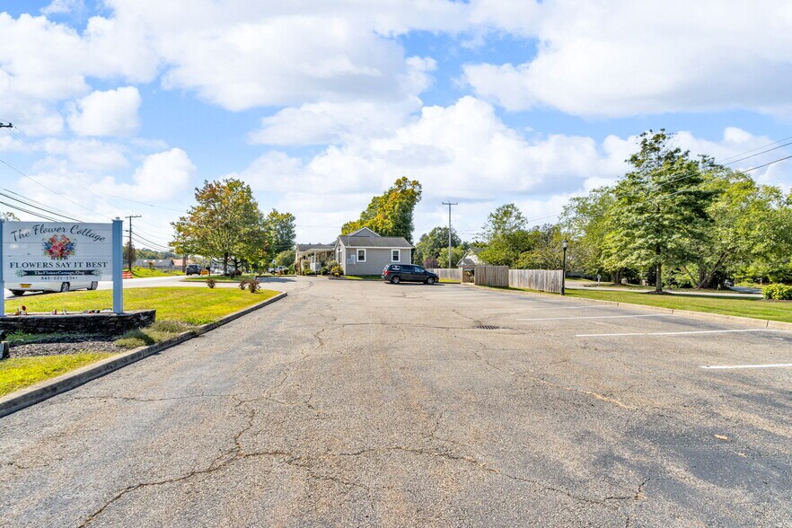 More Photos Of 1103 Route 82, East Fishkill General Retail For Sale