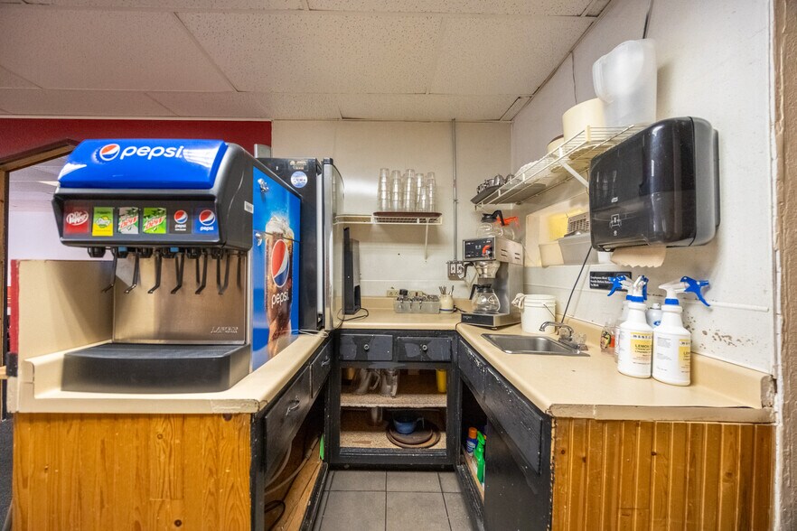 More Photos Of 322 Denver Ave, Fort Lupton Restaurant For Sale