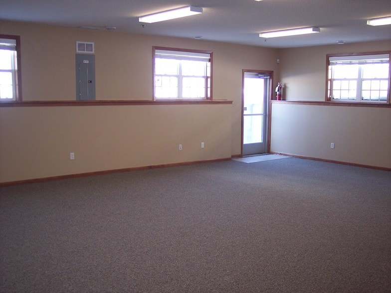 More Photos Of 2167 Northdale Blvd NW, Coon Rapids Office For Sale
