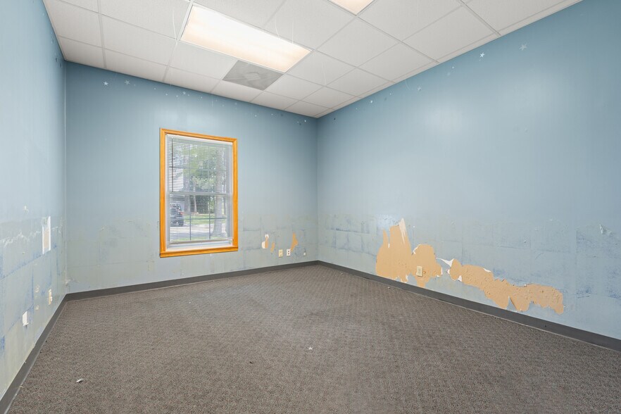More Photos Of 1481 Dean Forest Rd, Savannah Medical For Lease