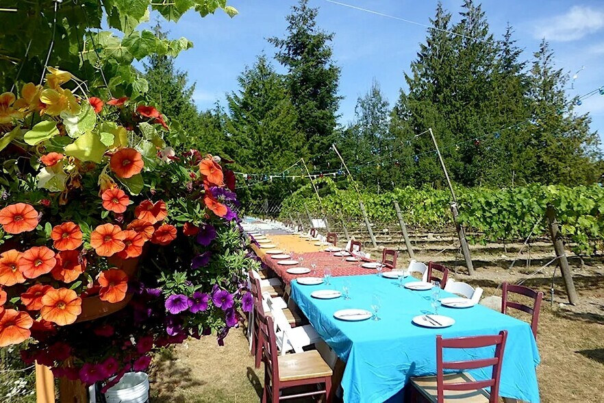 More Photos Of 1673 Woodland Dr, Port Townsend Winery Vineyard For Sale