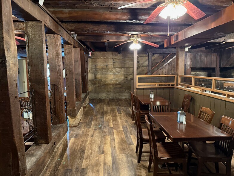 More Photos Of 42087 State Route 154, Lisbon Restaurant For Lease