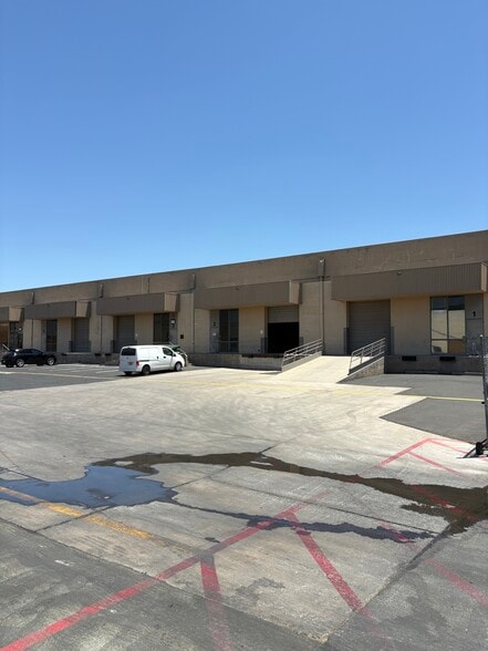 More Photos Of 3550 W Clarendon Ave, Phoenix Unknown For Lease