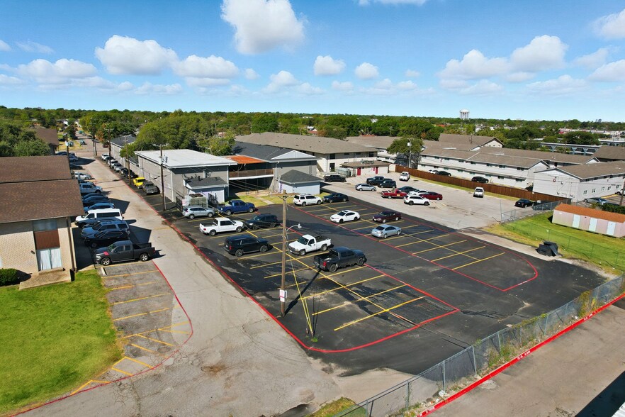 More Photos Of 220 S Jupiter Rd, Garland Apartments For Sale