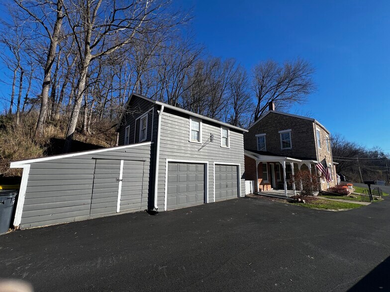 More Photos Of 809 Spring St, Galena Specialty For Sale