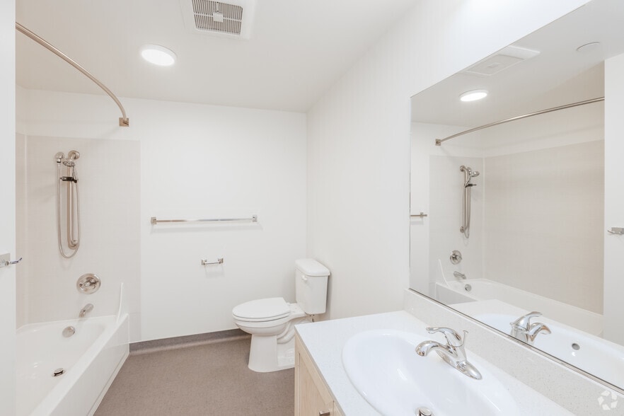 More Photos Of 1400 Madison St, Seattle Apartments For Lease
