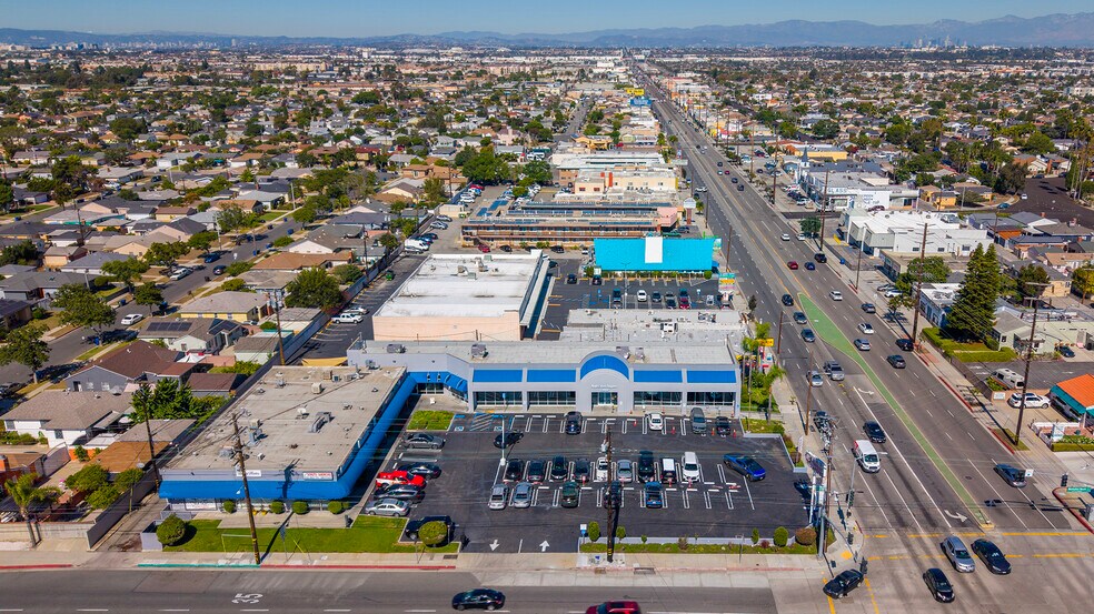 More Photos Of 15715-15721 S Crenshaw Blvd, Gardena Storefront For Sale