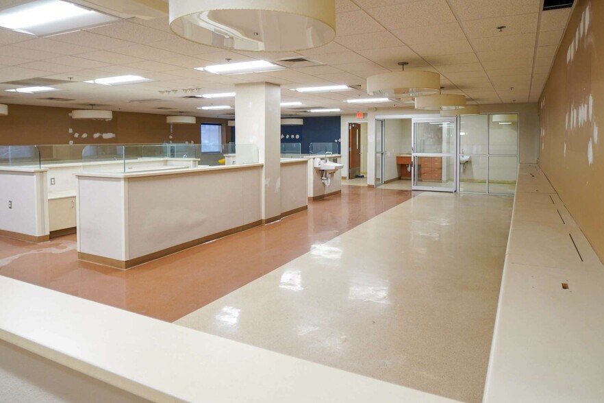 More Photos Of 916 Houston St, Laredo Medical For Lease