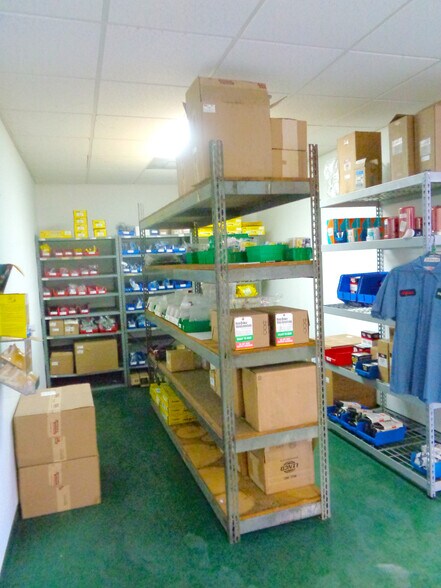 More Photos Of 12438-12440 Wiles Rd, Coral Springs Warehouse For Lease