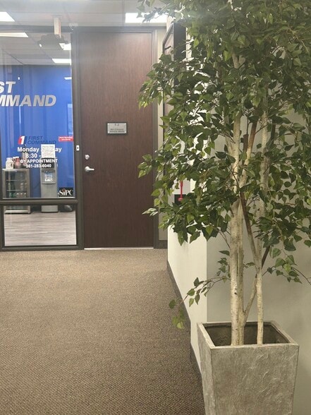 More Photos Of 5702 S Staples, Corpus Christi Unknown For Lease