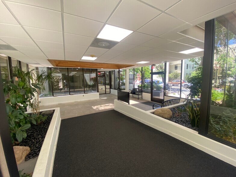 More Photos Of 236 W 6th St, Reno Medical For Lease