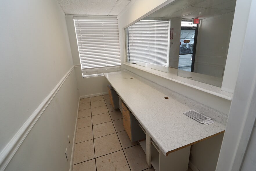 More Photos Of 6731-6755 Sunset Strip, Sunrise Unknown For Lease