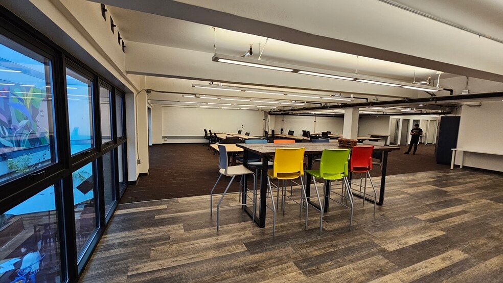 More Photos Of 387 S 1st St, San Jose Loft Creative Space For Lease