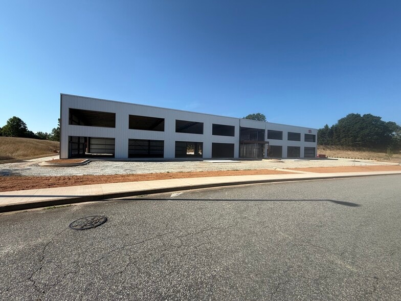 Primary Photo Of 107 Towne Center Dr. Greer SC 29650, Greer Flex For Lease