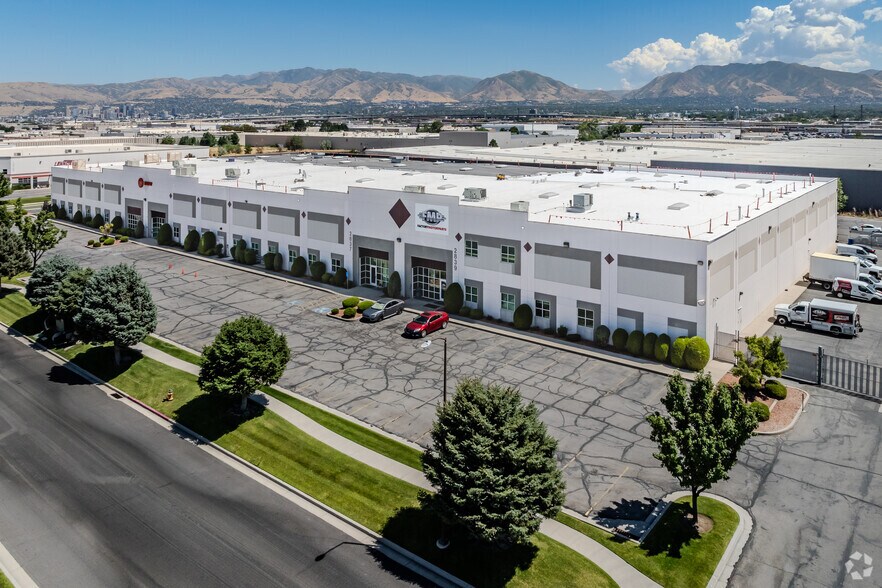 More Photos Of 2817-2839 S 1030 W, Salt Lake City Warehouse For Lease