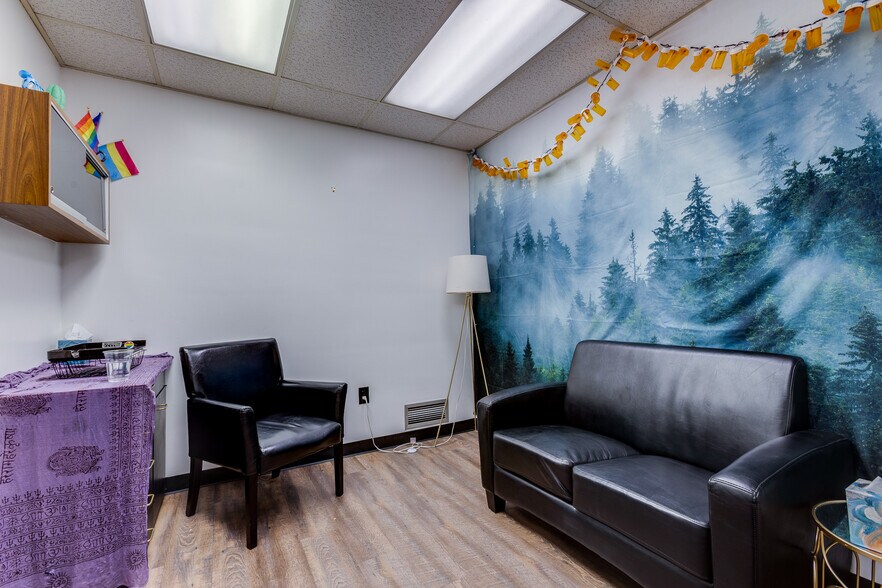 More Photos Of 745 E Warrington Ave, Pittsburgh Medical For Lease