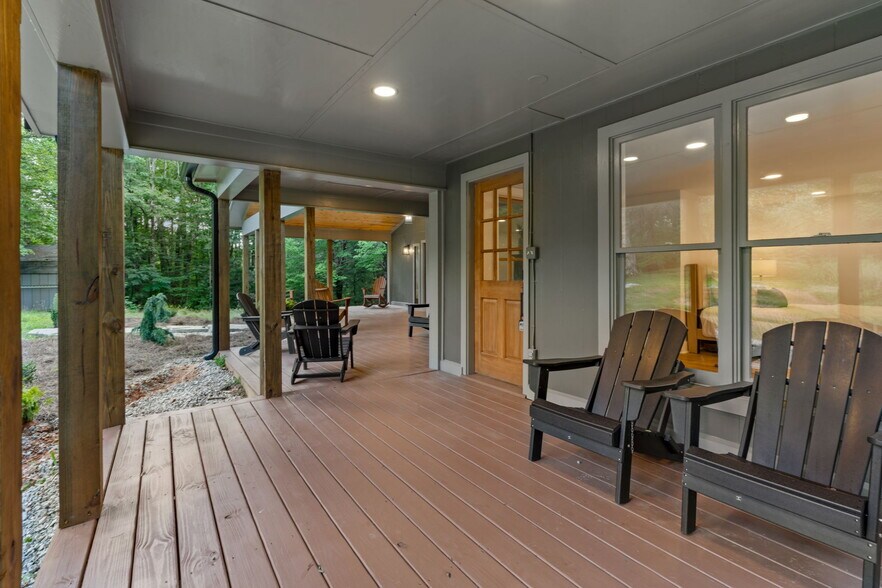 More Photos Of 122 Highlands View Rd, Highlands Specialty For Sale