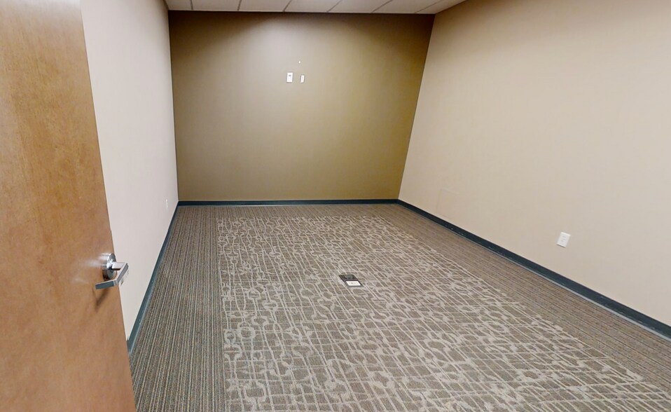 More Photos Of 1235 Glenhaven Ct, El Dorado Hills Research And Development For Lease