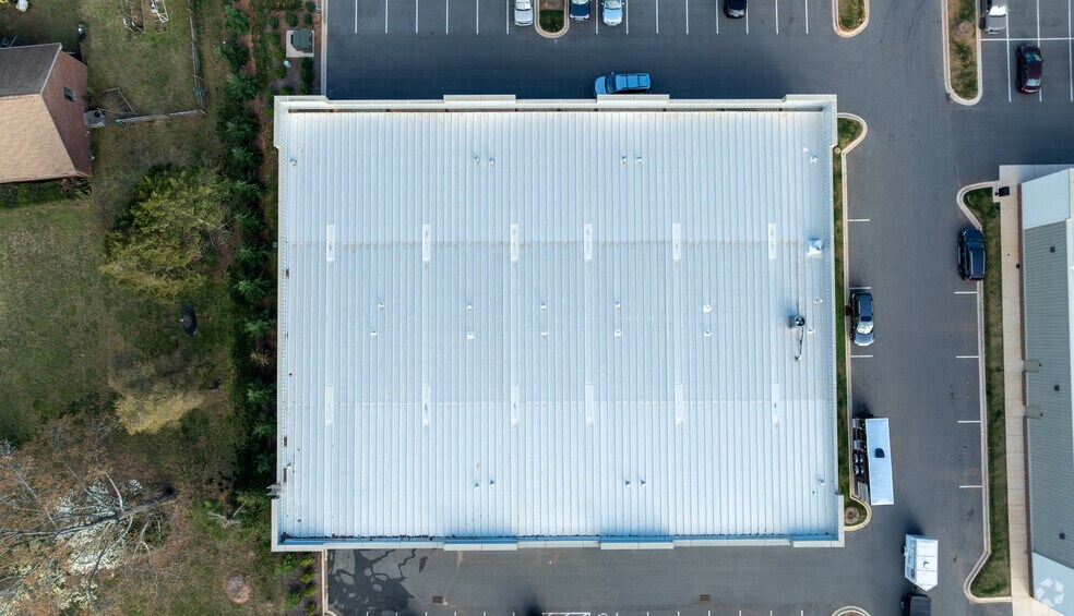 More Photos Of 10415 Bailey Rd, Cornelius Industrial For Lease