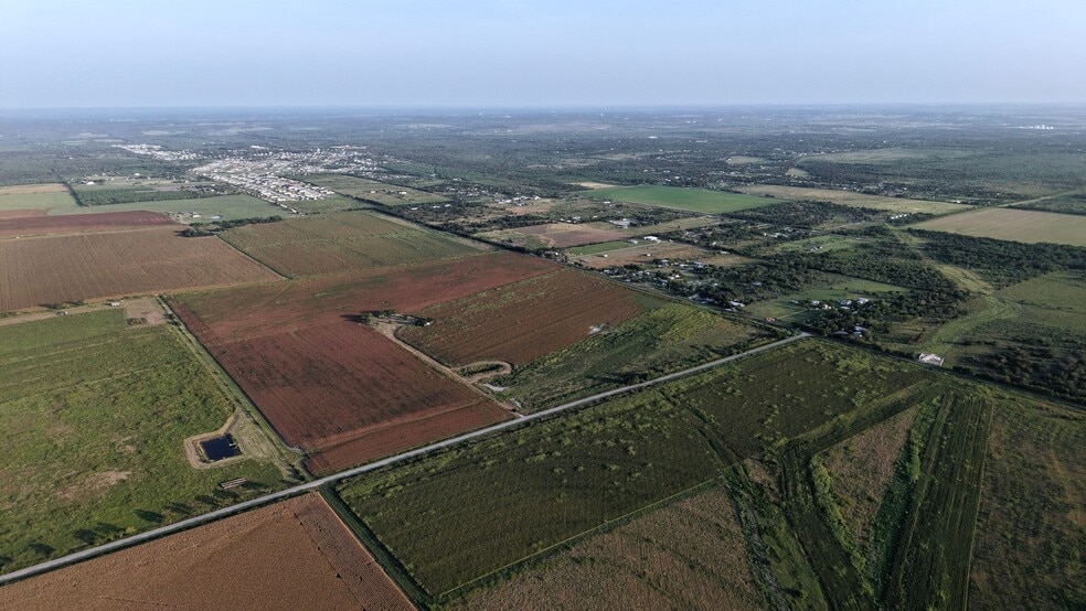 More Photos Of 0 Becker Lane, Del Valle Land For Sale
