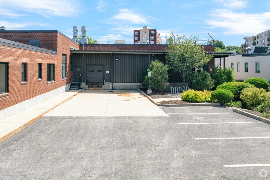 More Photos Of 45 Moulton St, Cambridge Research And Development For Lease