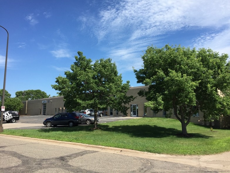 More Photos Of 240 Fillmore Ave E, Saint Paul Light Manufacturing For Lease