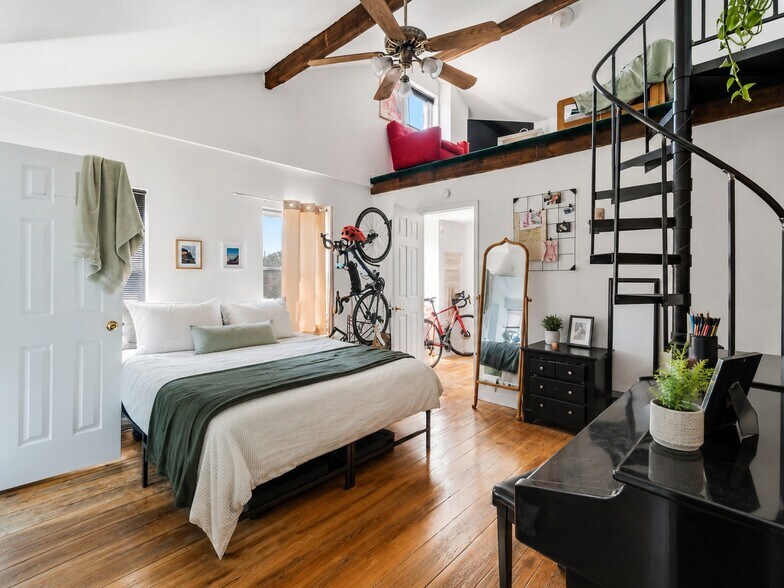 More Photos Of 1173 Battery Ave, Baltimore Multifamily For Sale