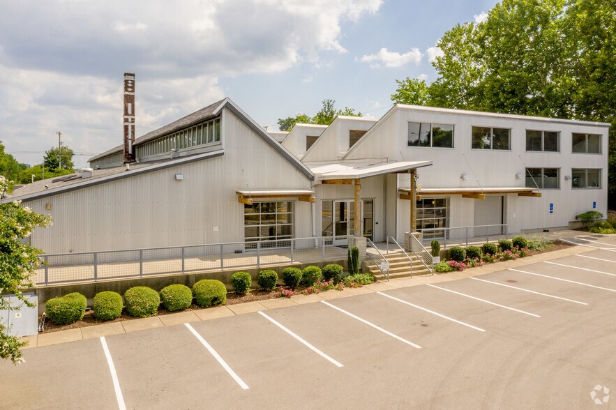 More Photos Of 2030 Lindell Ave, Nashville Office For Lease