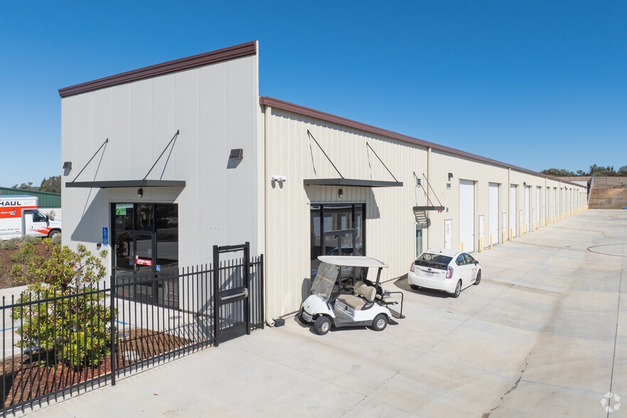 More Photos Of 4395 Business Dr, Cameron Park Self Storage For Sale