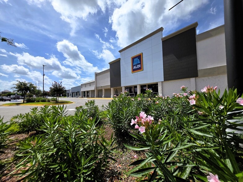 Primary Photo Of 1351 Boone Avenue Ext E, Kingsland Unknown For Lease