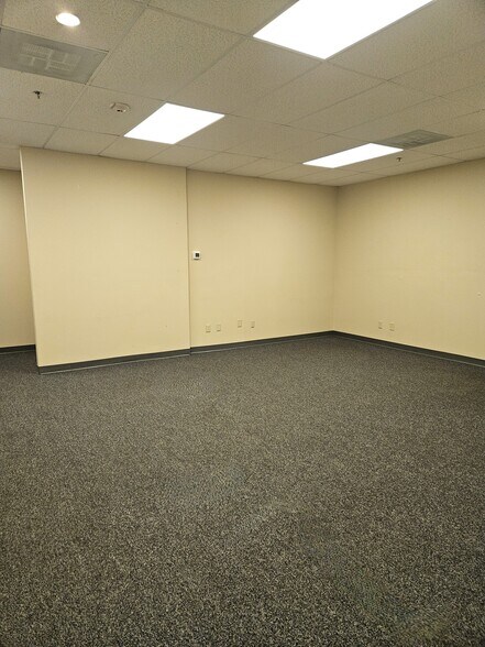 More Photos Of 65 Mathewson Dr, Weymouth Flex For Lease