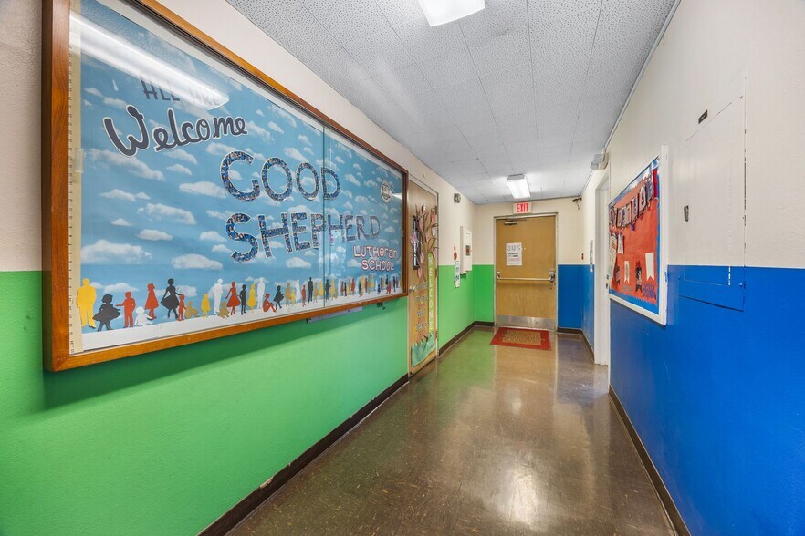 More Photos Of 6338 N Figueroa St, Los Angeles Schools For Lease