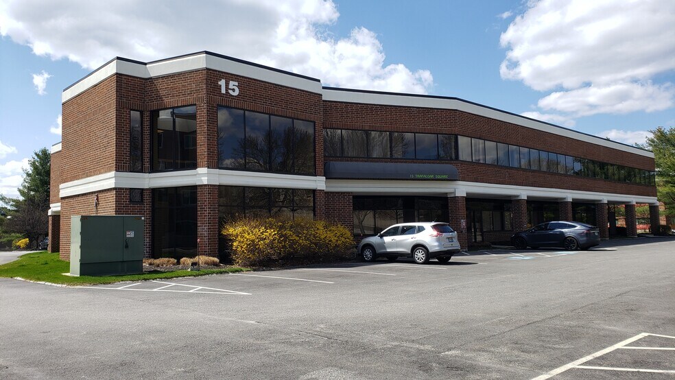 More Photos Of 15 Trafalgar Sq, Nashua Office For Lease