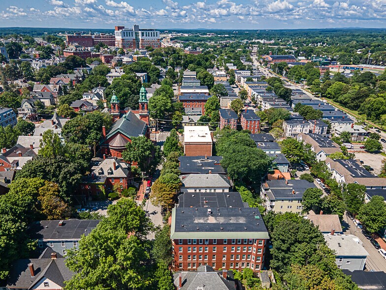 More Photos Of 75 Sherman St, Portland Apartments For Sale