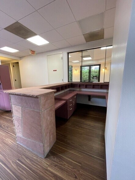 More Photos Of 2329 Oak Park Ln, Santa Barbara Medical For Lease