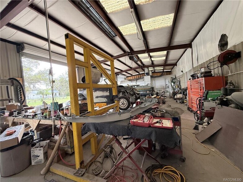 More Photos Of 8 Highway 19 N, Inglis Warehouse For Sale