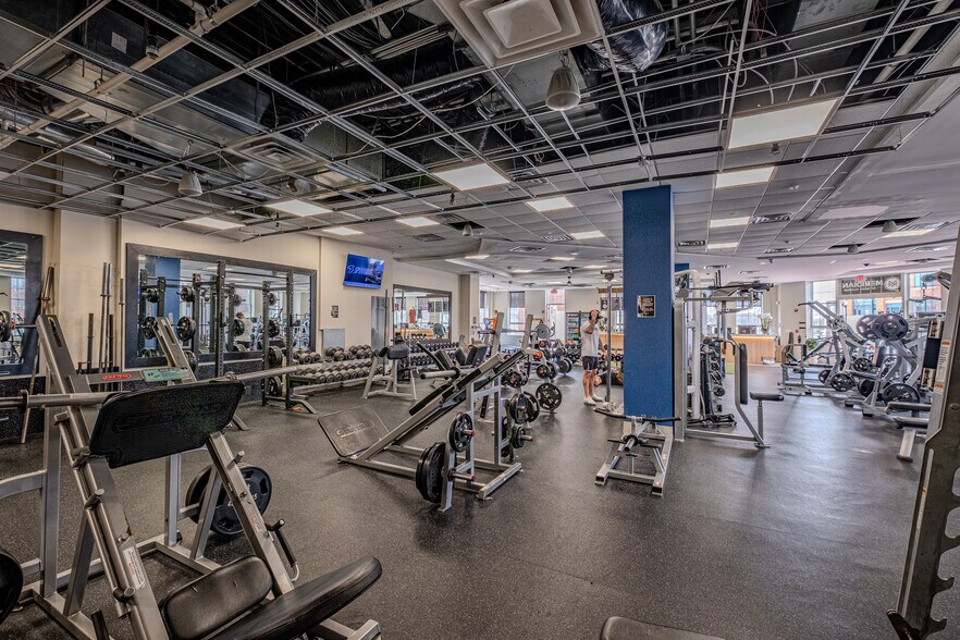 More Photos Of 105 Centennial St, La Plata Medical For Sale