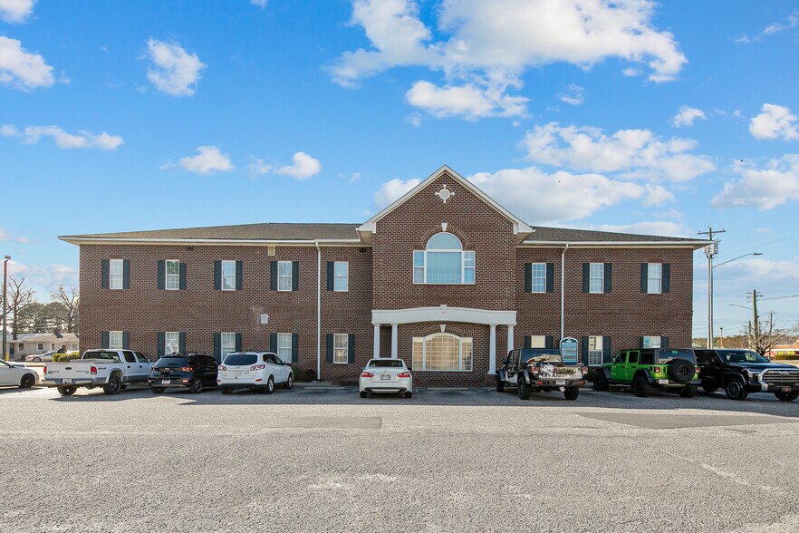 Primary Photo Of 2915 Raeford Rd, Fayetteville Medical For Sale