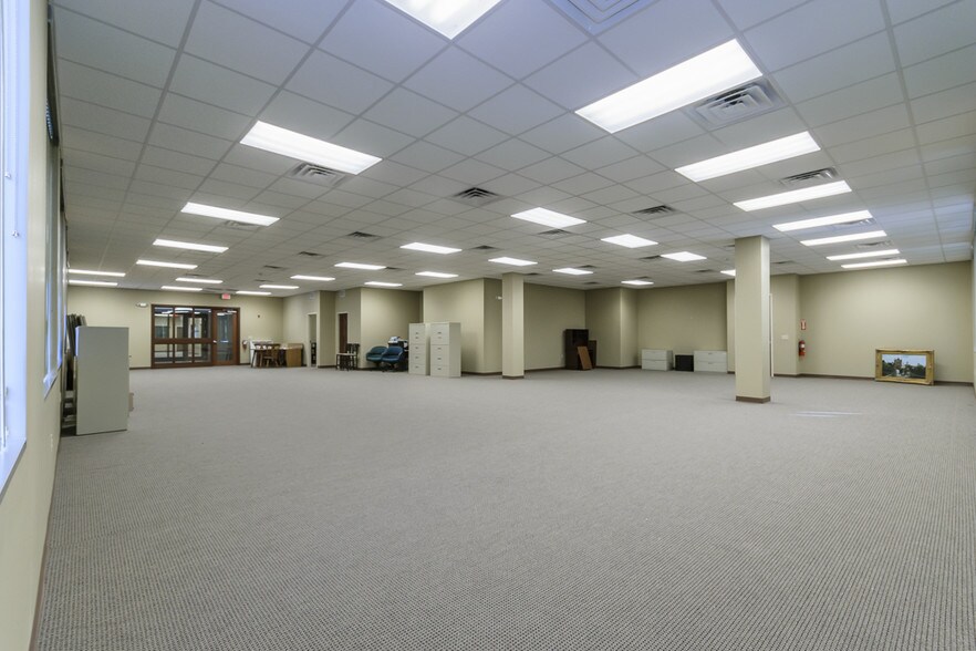 More Photos Of 1010 Davis St, Jacksonville Office For Lease