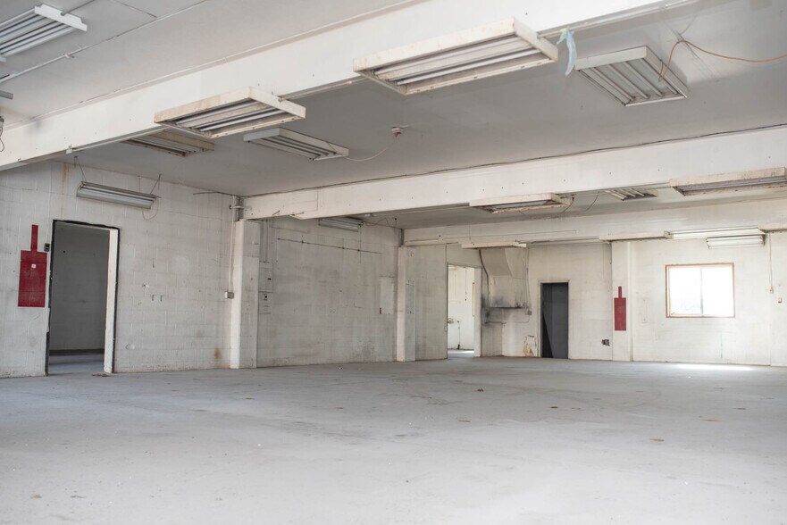 More Photos Of 1102 Island St, La Crosse Industrial For Sale