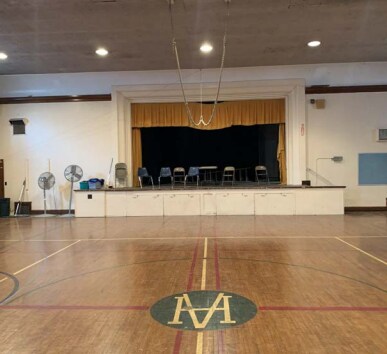 More Photos Of 1526 S 72nd St, West Allis Schools For Lease