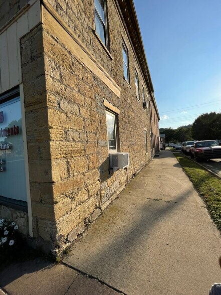 More Photos Of 302-304 S River Park Dr, Guttenberg Apartments For Sale