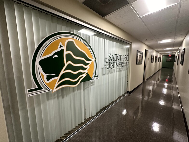 More Photos Of 325 W Montgomery Cross Rd, Savannah Office For Lease