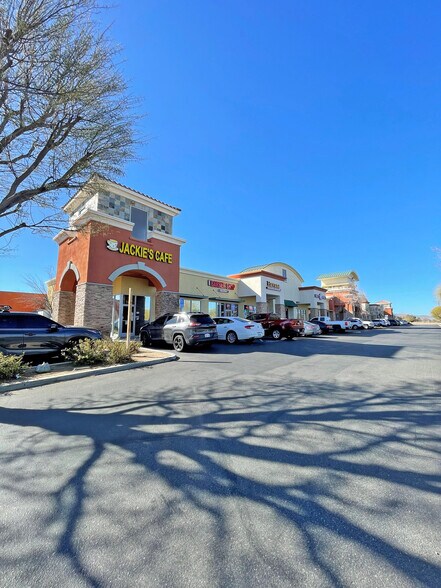 Primary Photo Of 10th St W @ SEC 10th W & W Avenue L, Lancaster Unknown For Sale