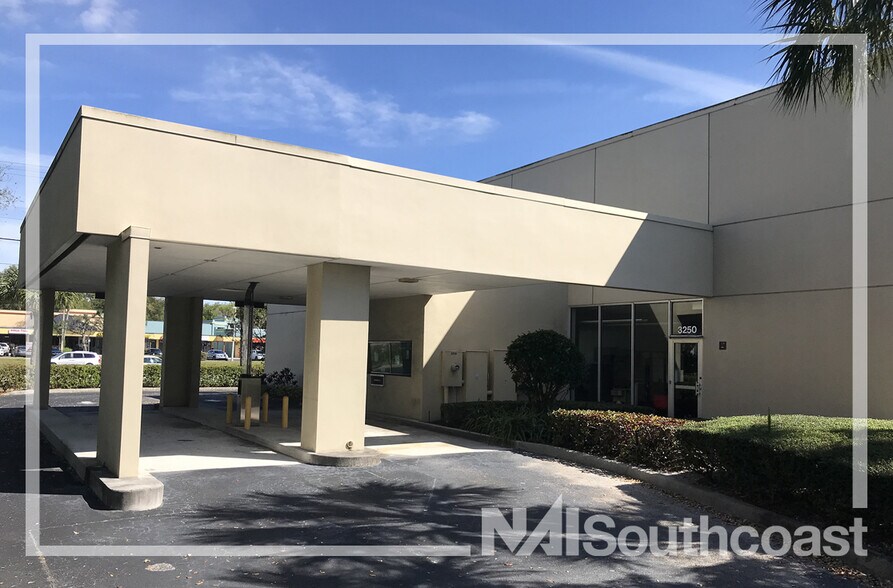 More Photos Of 3200-3600 SE Federal Hwy, Stuart Unknown For Lease