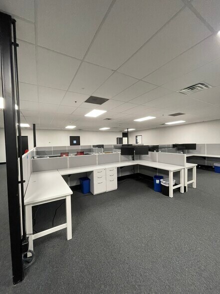 More Photos Of 223 NE Loop 820, Hurst Medical For Lease