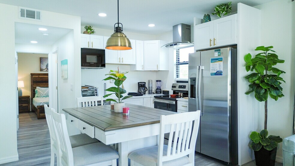 More Photos Of 9921 Gulf Blvd, Treasure Island Apartments For Sale