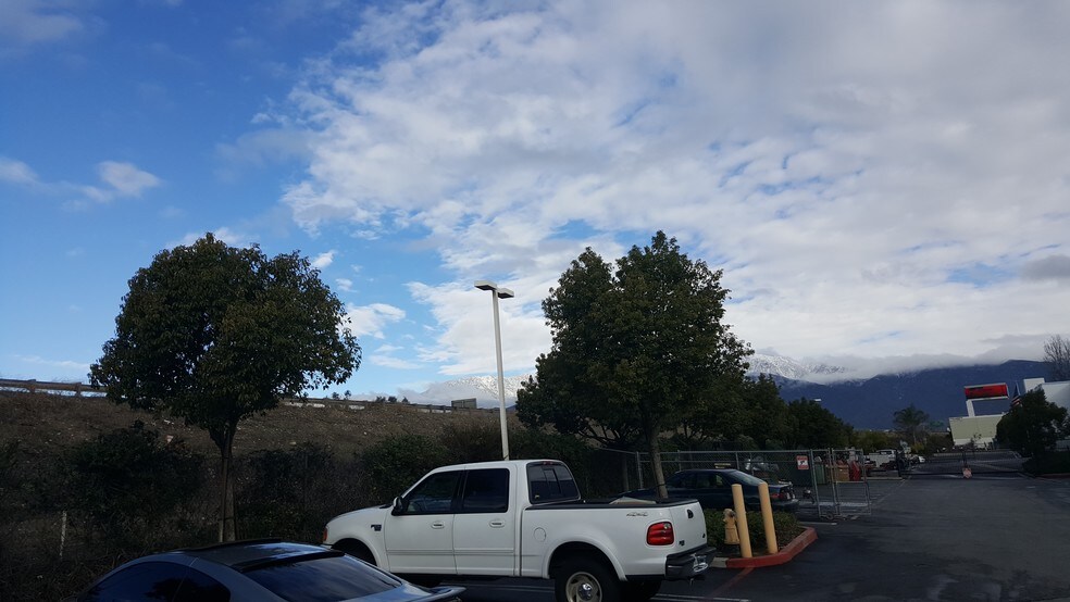 More Photos Of 9190 Hyssop Dr, Rancho Cucamonga Warehouse For Lease