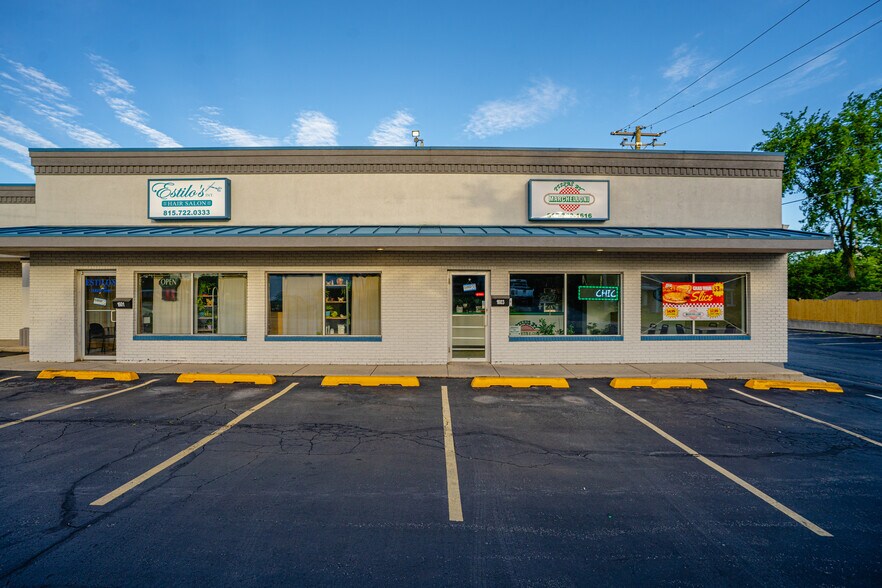 More Photos Of 800 Theodore, Crest Hill Convenience Store For Sale