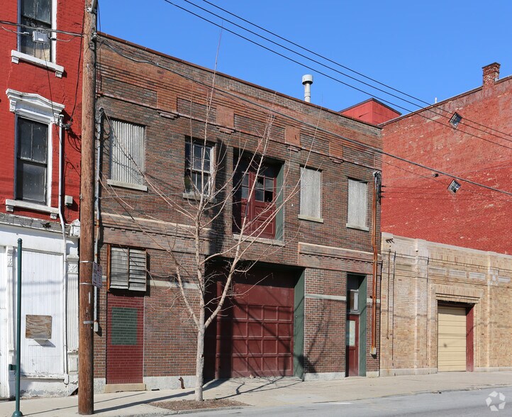 Primary Photo Of 122 E Liberty St, Cincinnati Manufacturing For Lease